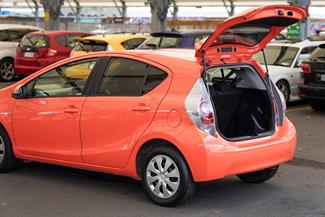 2014 Toyota AQUA - Thumbnail